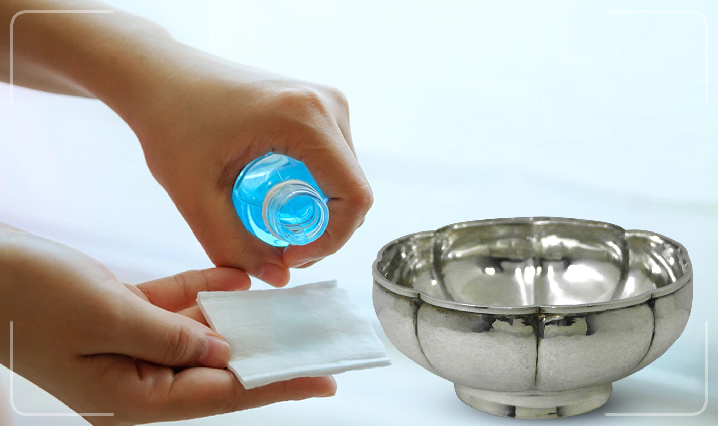 How Do You Clean Heavily Tarnished Silver?